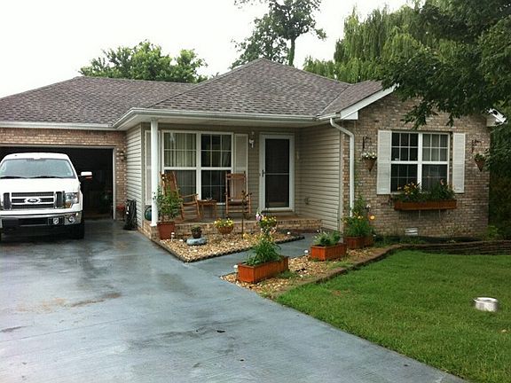 2nd image of 2814 Fenton Ct