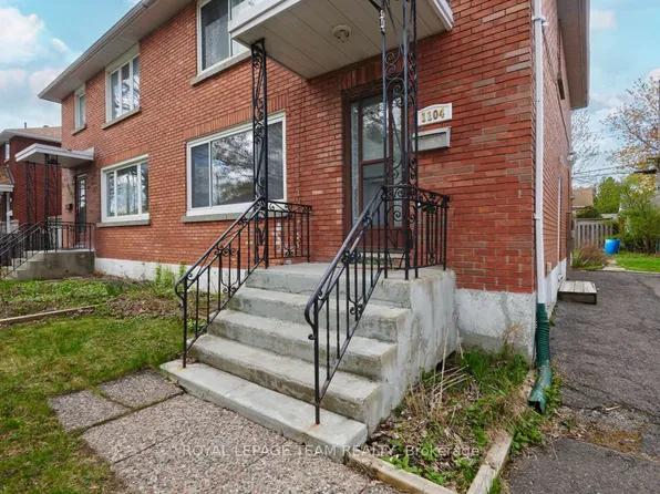 1104 Apolydor Ave, Ottawa, ON K1H 8B2