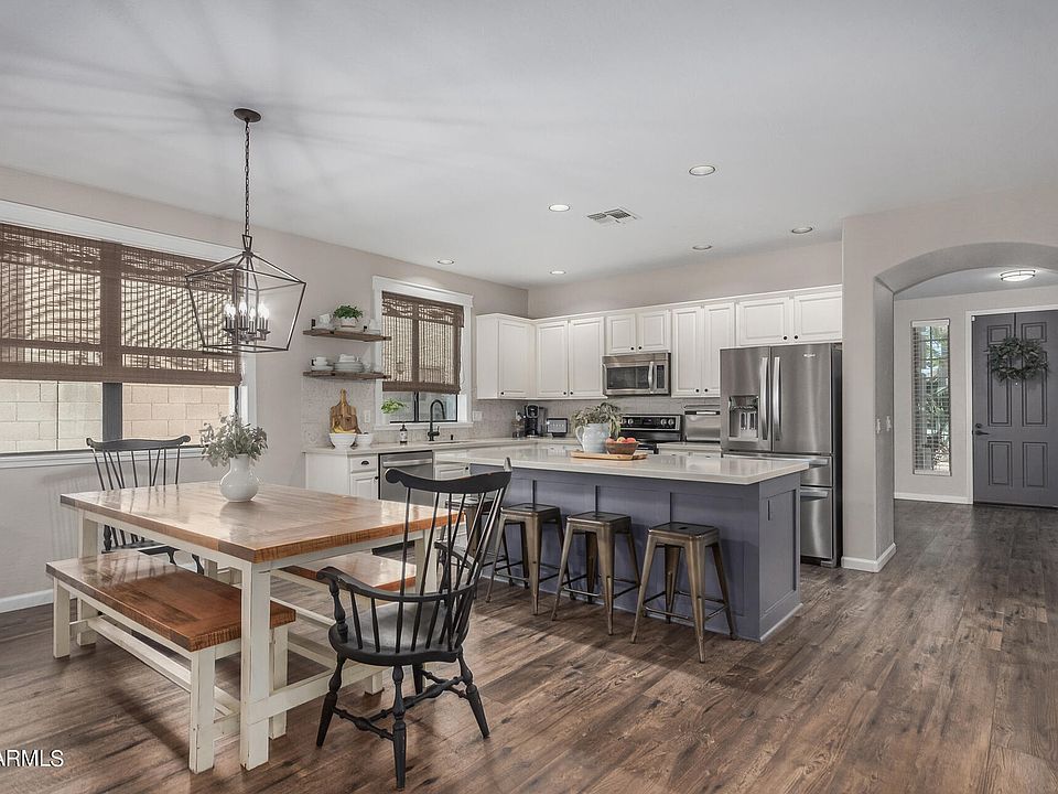 1st image of 8958 W CLARA Lane