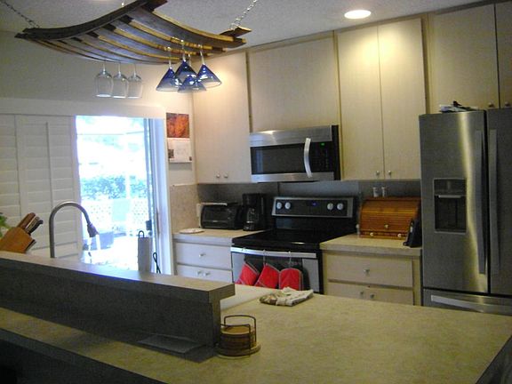 2nd image of 4804 Lake Catherine Dr