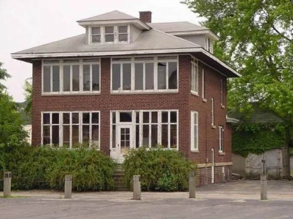 720 Lincoln Ct, La Salle, IL 61301