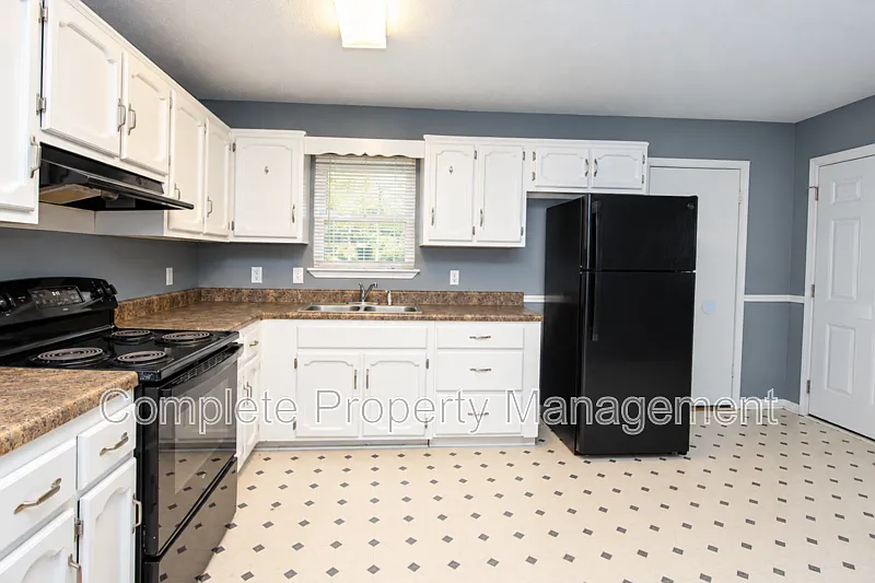 3 bed, 2.0 bath, 1146 sqft, $1,500 — Photo 4