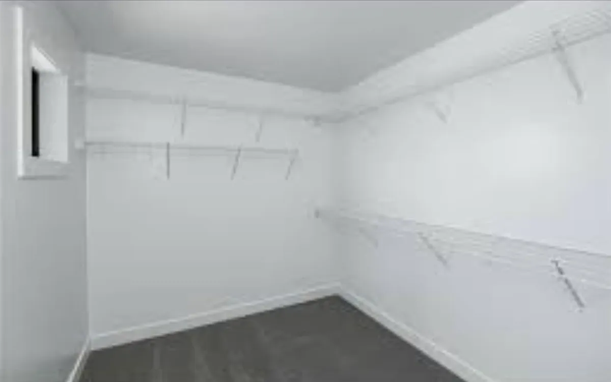 Building Photo - 1588 Brandt Dr NE