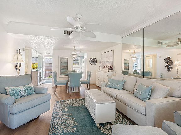 4th image of 18081 SE Country Club Drive #40