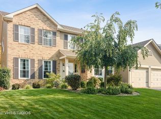 263 Brittany Trl, Elgin, IL 60120