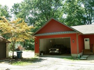 26391 Cranage Rd, Olmsted Falls, OH 44138