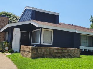 622 Hunters Glen St, Lewisville, TX 75067