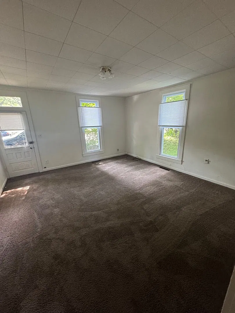 812 S Lincoln St — Photo 4
