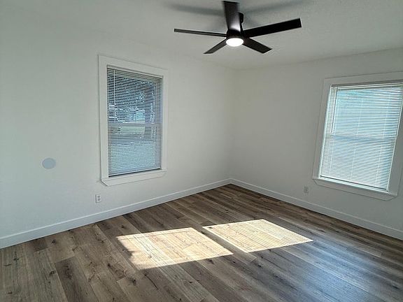 5th image of 913 Sunset Dr
