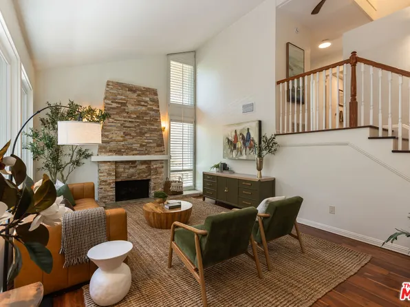 10315 Clusterberry Ct, Los Angeles, CA 90077