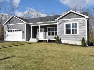 88 Mohawk Trl, Charlestown, RI 02813