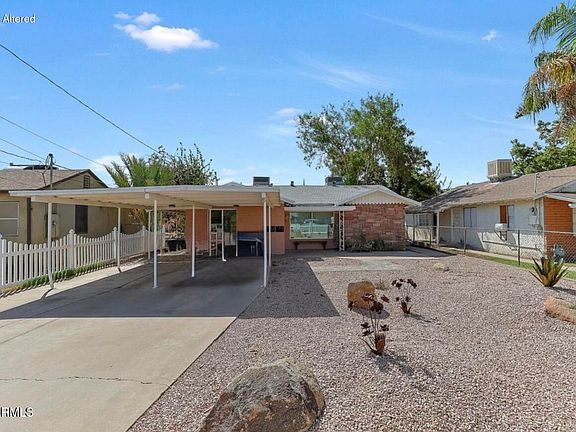2nd image of 216 S HOBSON --