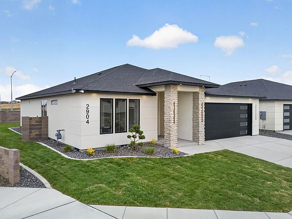 3rd image of 2904 Meadowlark Ave