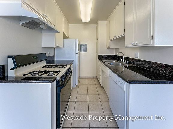 5th image of 1755 Purdue Ave #206