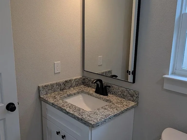 3219 Damon Dr — Photo 9