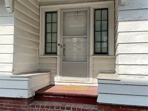 3rd image of 152 Hastings Pl