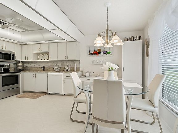 4th image of 5010 Privet Place #101