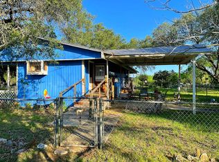 118 Quail Cir, Uvalde, TX 78801