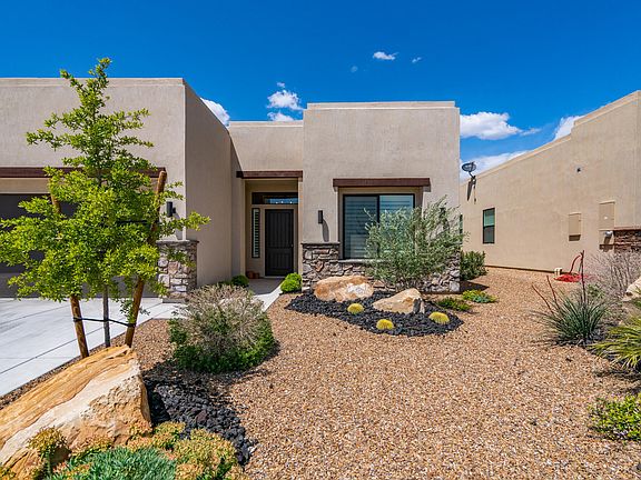 3rd image of 1452 W Pocket Mesa Dr