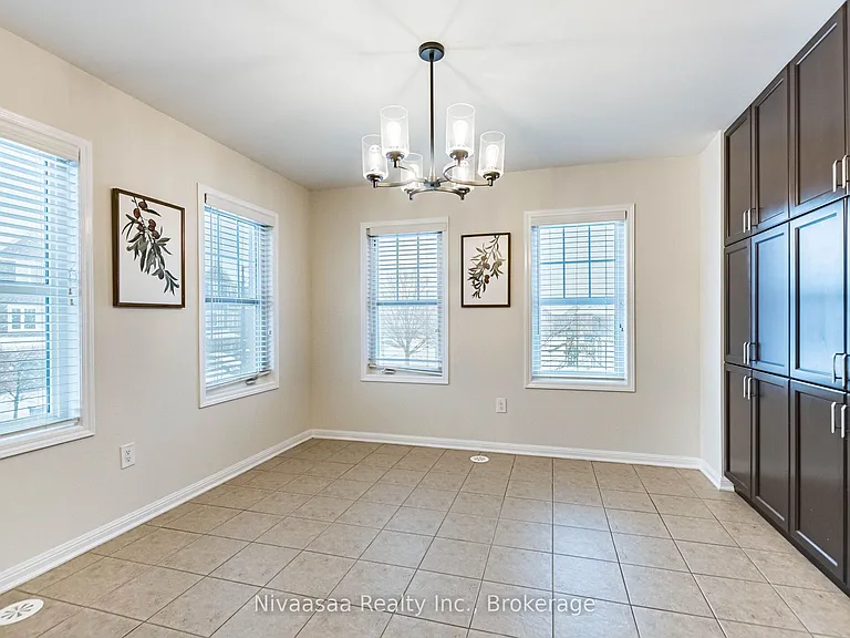18 Betterton Cres — Photo 23