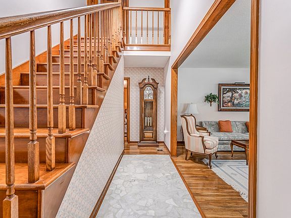 4th image of 4726 Cedar Rose Dr