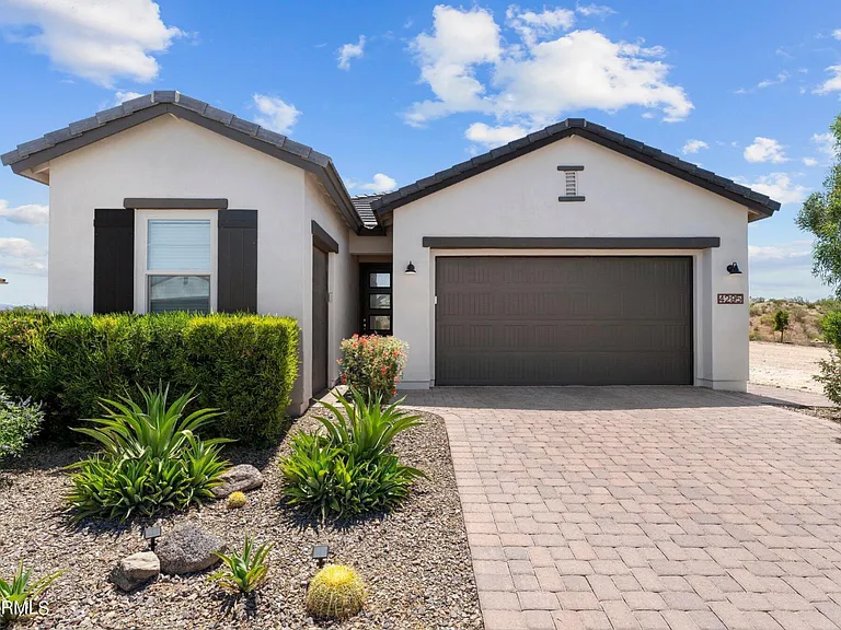 4295 Sawbuck Way — Photo 1