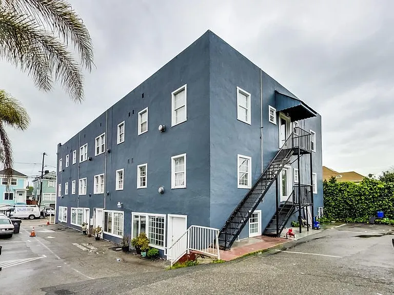 1824 Linden St #8 — Photo 24