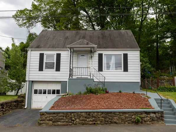 70 Manners Avenue, Naugatuck, CT 06770
