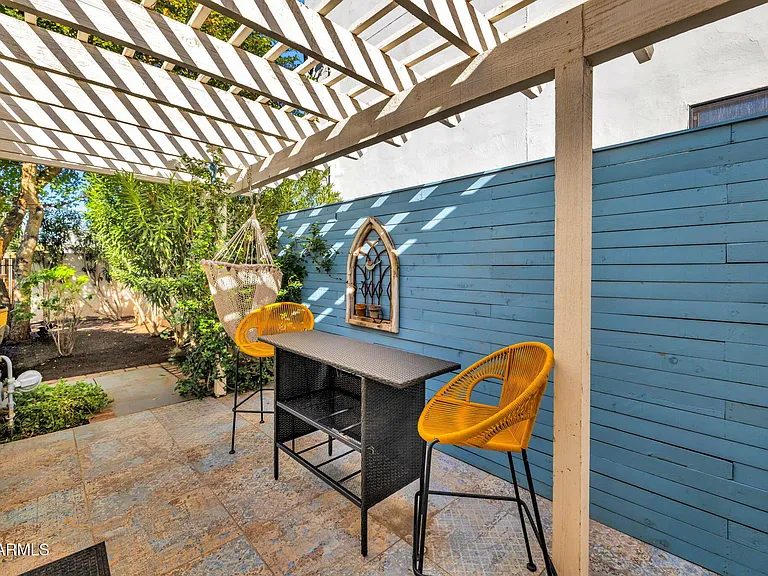 4402 E Turney Ave — Photo 48