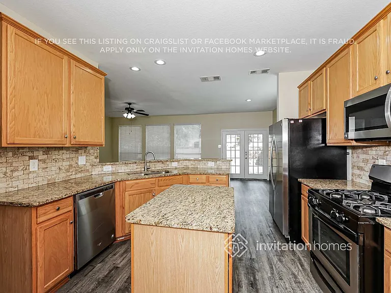 11732 Latania Ln — Photo 8