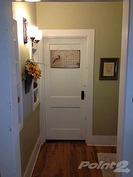 5th image of 603 Avenue B NE