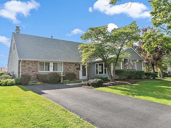 2nd image of 33 Aspen Dr
