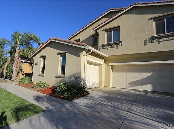 3rd image of 2044 Carillo Ct