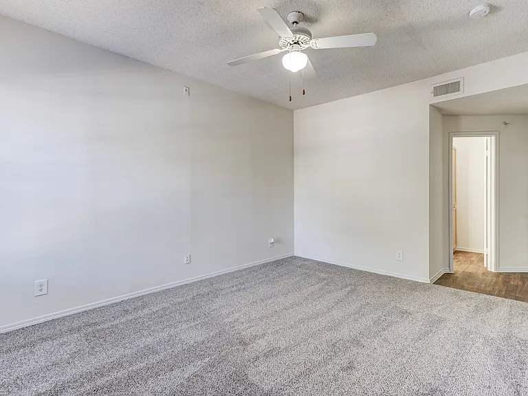 Saxony at Chase Oaks Apartments — Photo 43