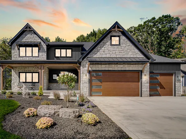 194 N Cricket Knoll Ct, Valparaiso, IN 46385