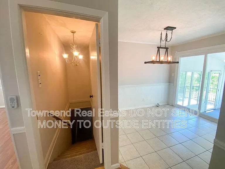 1905 McPherson Ave — Photo 16