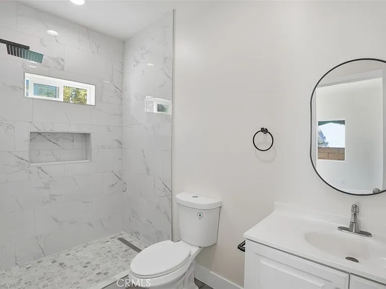 19258 Strathern St — Photo 25