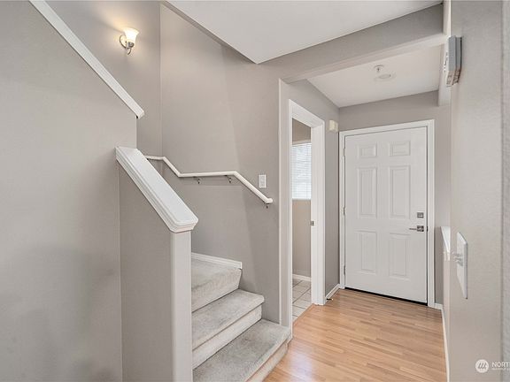 2nd image of 4802 Nassau Avenue NE #151