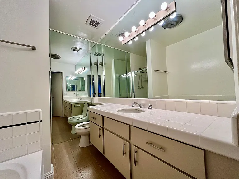 10747 Wilshire Blvd #507 — Photo 8