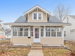 858 Rose Ave E, Saint Paul, MN 55106