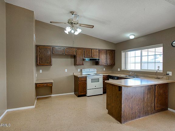 5th image of 9403 W SUNNYSLOPE Lane
