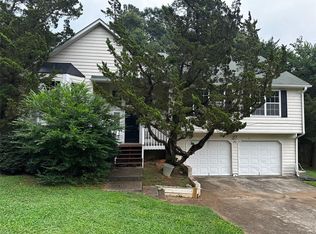 554 Scarborough Rd, Ellenwood, GA 30294