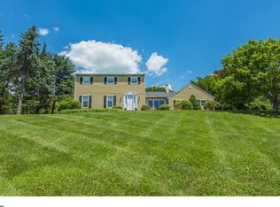 562 Foy Dr, Furlong, PA 18925