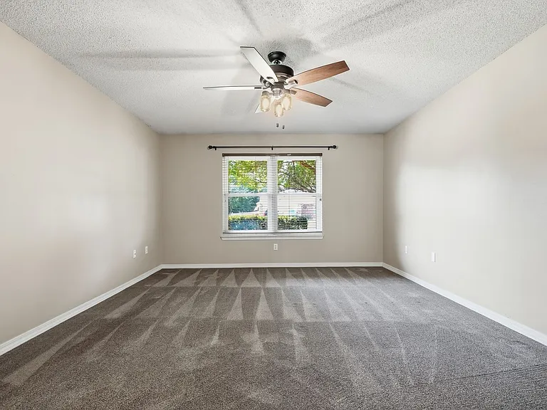 1243 Jefferyscot Dr — Photo 29