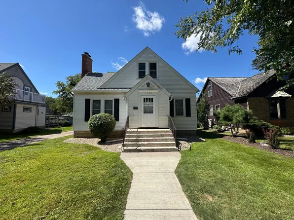 1028 Kingman Ave, Red Wing, MN 55066