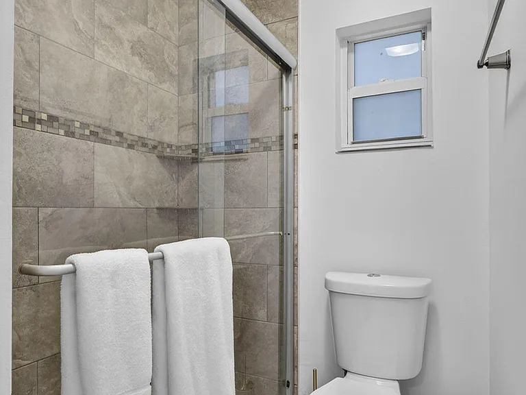 11760 Inverness Cir — Photo 17