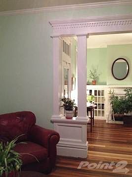 4th image of 212 N Sycamore St