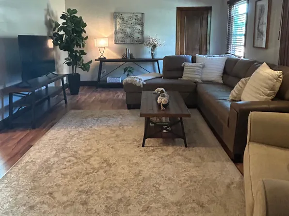 719 Iowa St APT A, Davenport, IA 52803