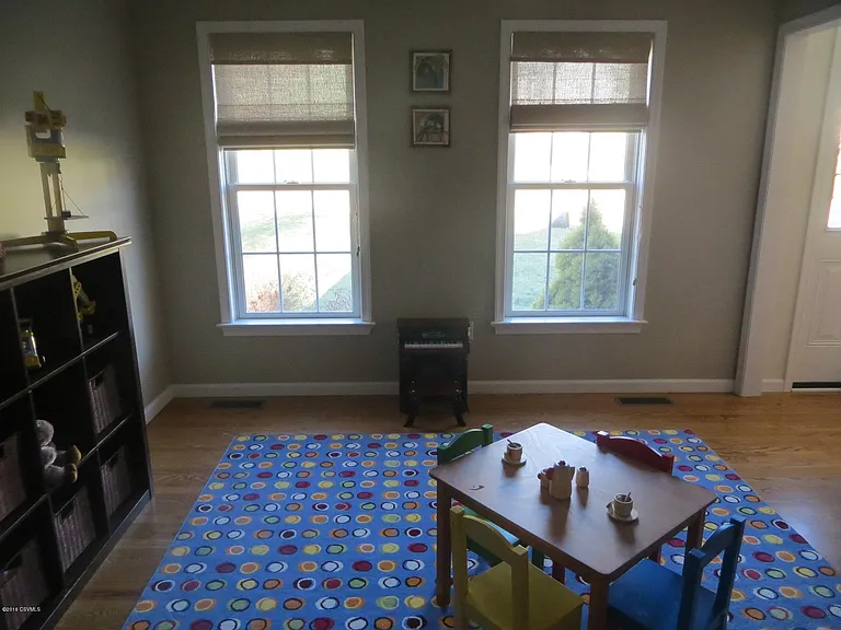 9 Delwood Dr — Photo 17