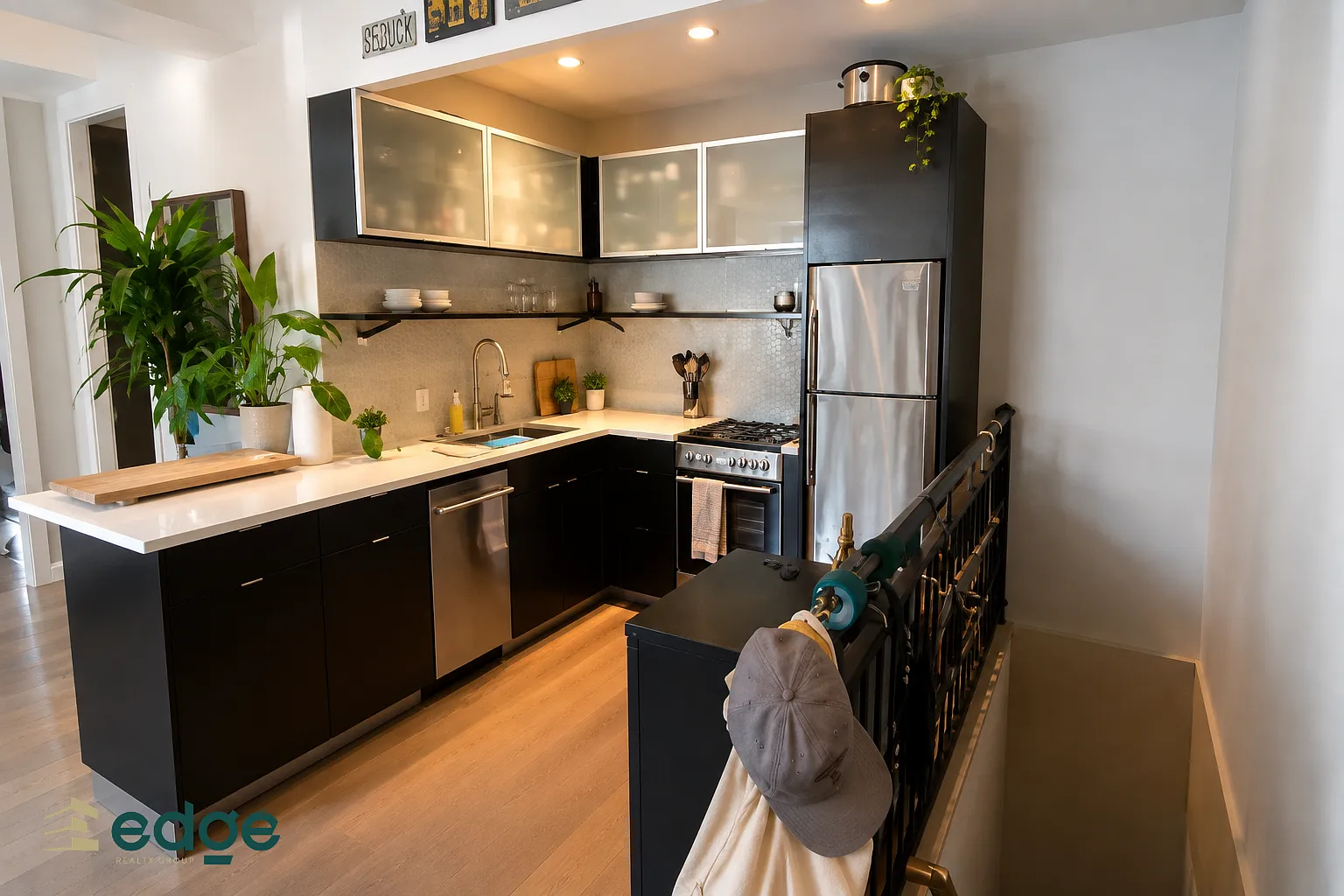 125 Leonard Street — Photo 2